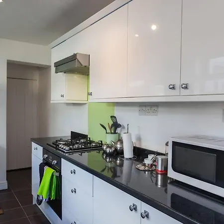 Holiday home Relaxing 2-bed House - Sofabed Option *
